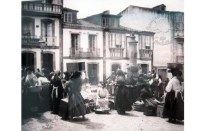1918 - Mercado en la plaza de la Libertad